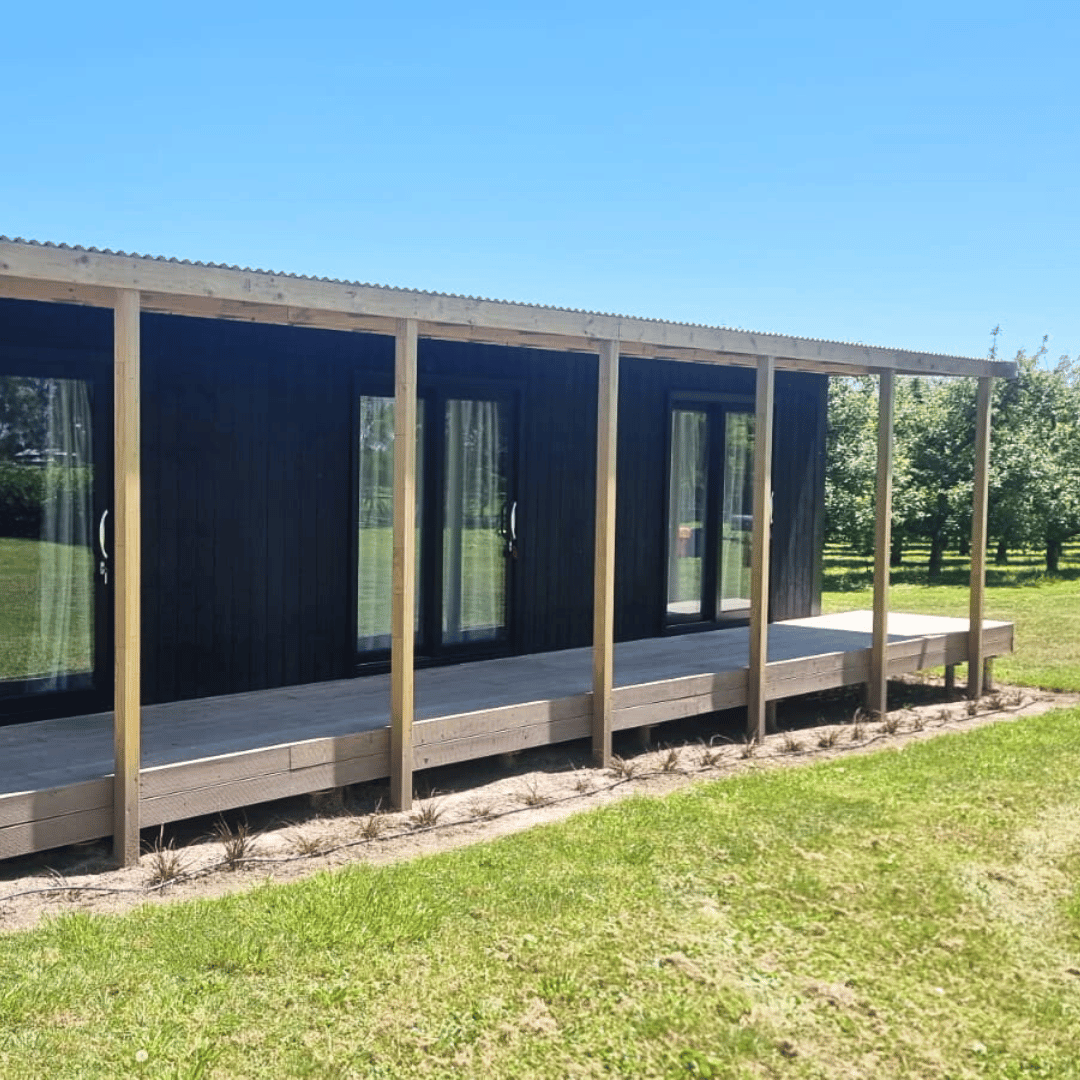 Kākāpō Cabin 9.6m x 2.8m