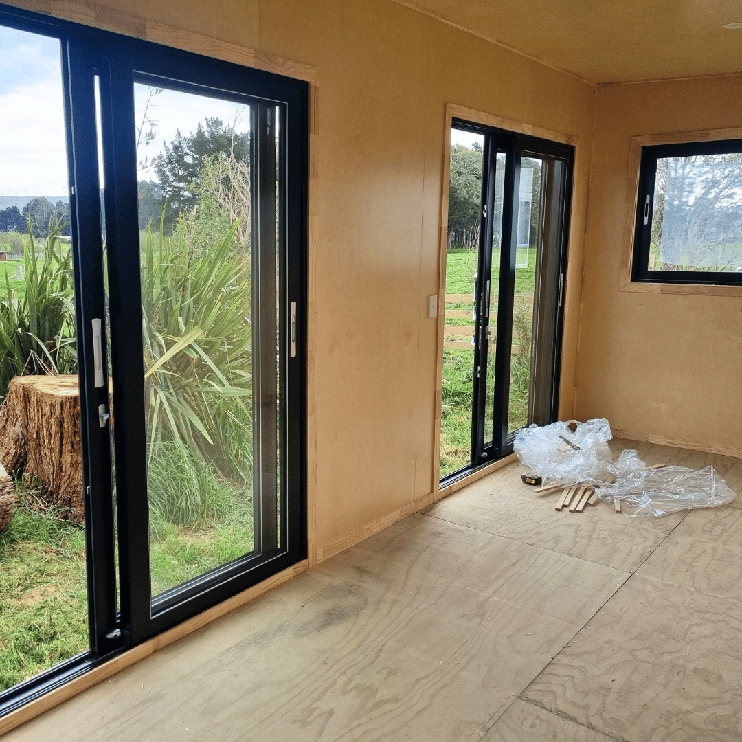 Kākāpō Cabin 9.6m x 2.8m